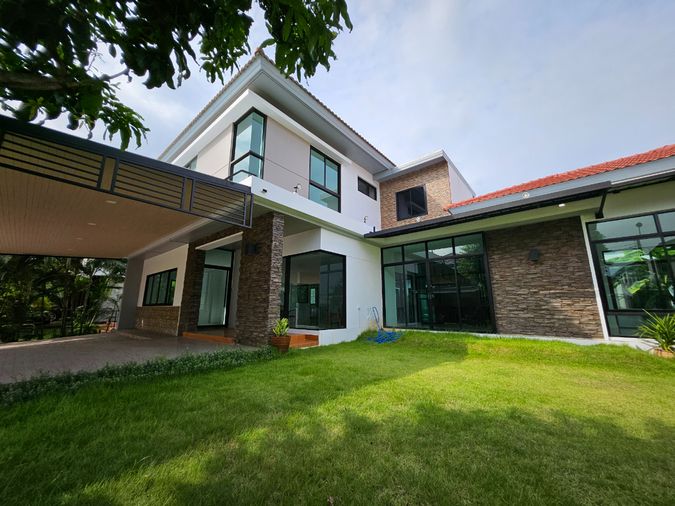 🏠 บ้านเดี่ยวหลังใหญ่ 6 ห้องนอน – ตอบโจทย์ทั้งอยู่อาศัยและ work from home