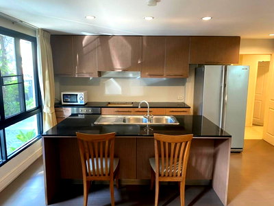 Houses for rent ดิเอ็มโพเรี่ยม : Pet-Friendly Best Value | Modern House for Rent Thonglor |  Near BTS Thonglor | 120,000 THB | บ้านโมเดิร์นให้เช่า ทองหล่อ คุ้มค่า เลี้ยงสัตว์ได้ ใกล้ BTS ทองหล่อ ⸻LTH14775