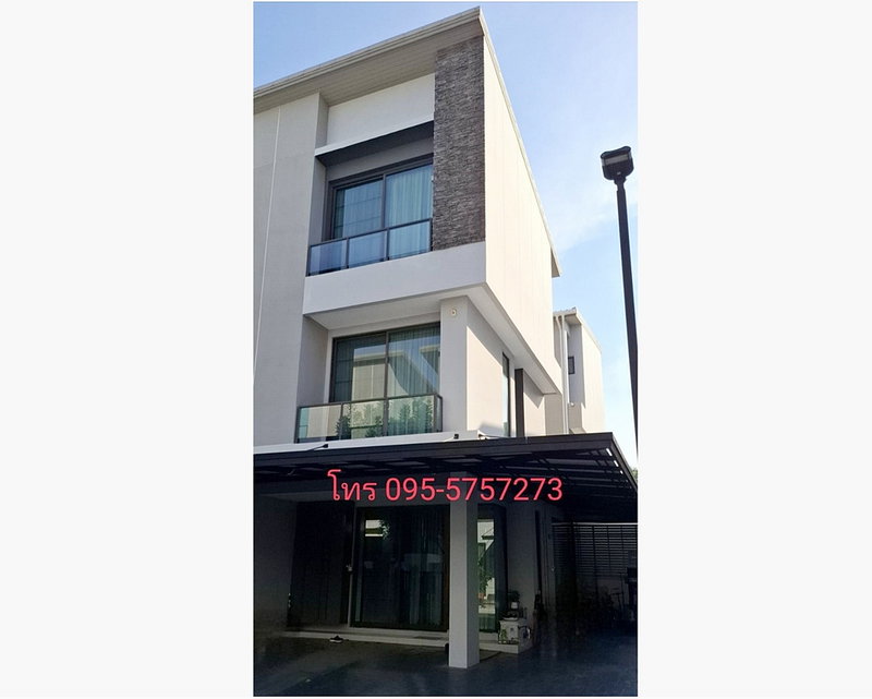 ขายบ้านแฝด : Call : 095-575-7273 บ้านกลางเมือง คลาสเซ่ เอกมัย-รามอินทรา ขายบ้านแฝด 4 ห้องนอน 4 ห้องน้ำ เฟอร์บิ้วท์อิน บ้านสวยพร้อมอยู่