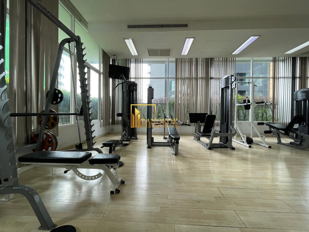 รูป Spacious 2 Bedroom Apartment For Rent in Phrom Phong - BR20883AP - รูปที่ 33/43