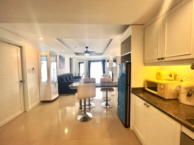 ขายคอนโด : 1 Bed Condo for Sale in Pattaya at Jomtien Beach Condominium