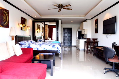 ขายคอนโด : Large Studio Condo for Sale in Jomtien Pattaya at View Talay 5D