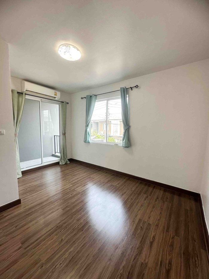 รูป ให้เช่าทาวเฮ้าส์ 2 ชั้น เลี้ยงสัตว์ได้ หมู่บ้าน เดอะคัลเลอร์ ลำลูกกาคลอง4 ปทุมธานี - รูปที่ 23/23