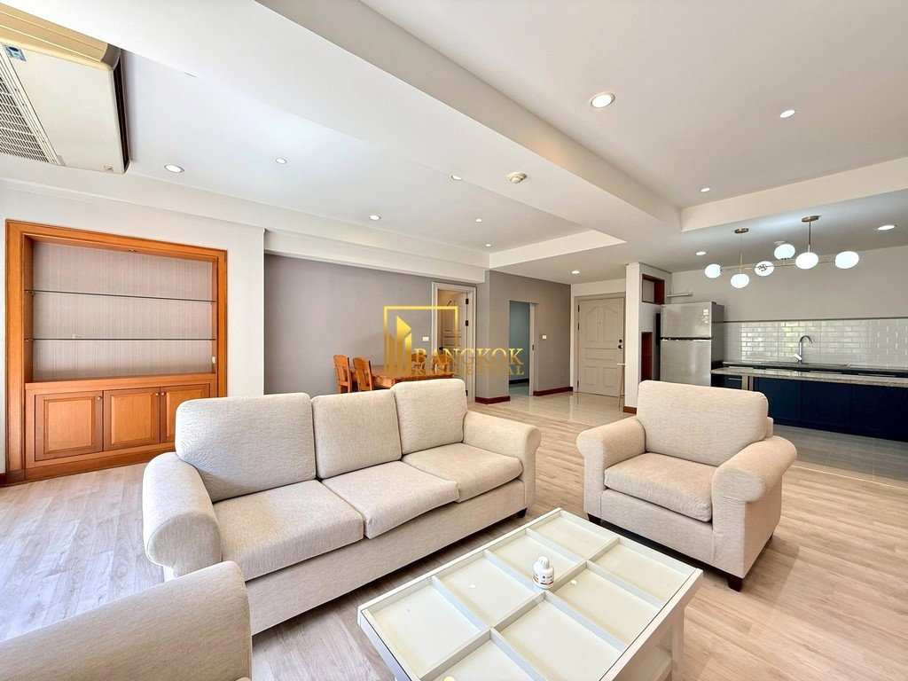 รูป Beautifully Renovated 2 Bed Apartment in Phloenchit Location - BR0430AP - รูปที่ 1/32