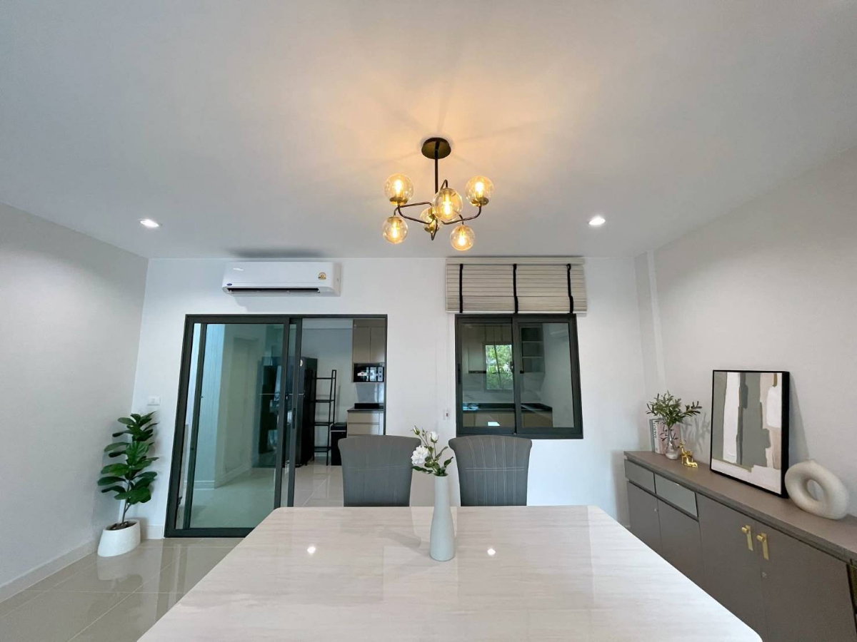 รูป 💥CP-10531💥ให้เช่า ทาวน์โฮม 2 ชั้น โครงการ พลีโน่ สุขุมวิท บางนา 3👉แอดไลน์ @seecondo - รูปที่ 8/24