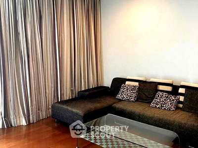 Condos for rent : 2-BR Condo at Wind Sukhumvit 23 near BTS Asok (ID 2763621)