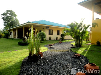 Houses for sale Chonburi : 3 Bedroom House for sale in Bang Lamung, Chon Buri  1103216