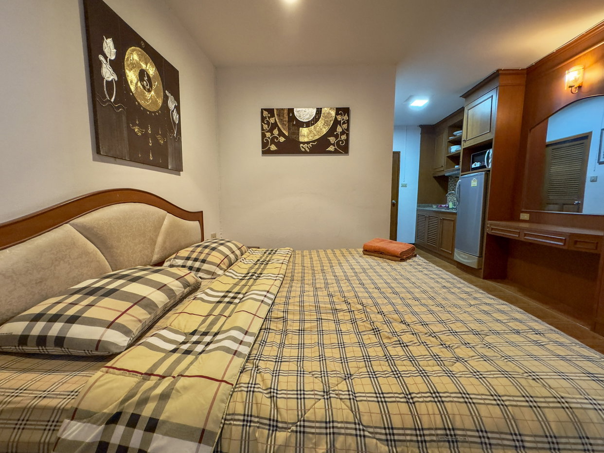 รูป Studio Condo for Sale in Pratumnak Hill at Thep Thip Mansion - รูปที่ 7/14