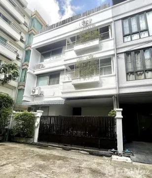 ขาย ทาวน์เฮ้าส์ 4 ห้องนอน ใน พระโขนงเหนือ, กรุงเทพมหานคร 6139319