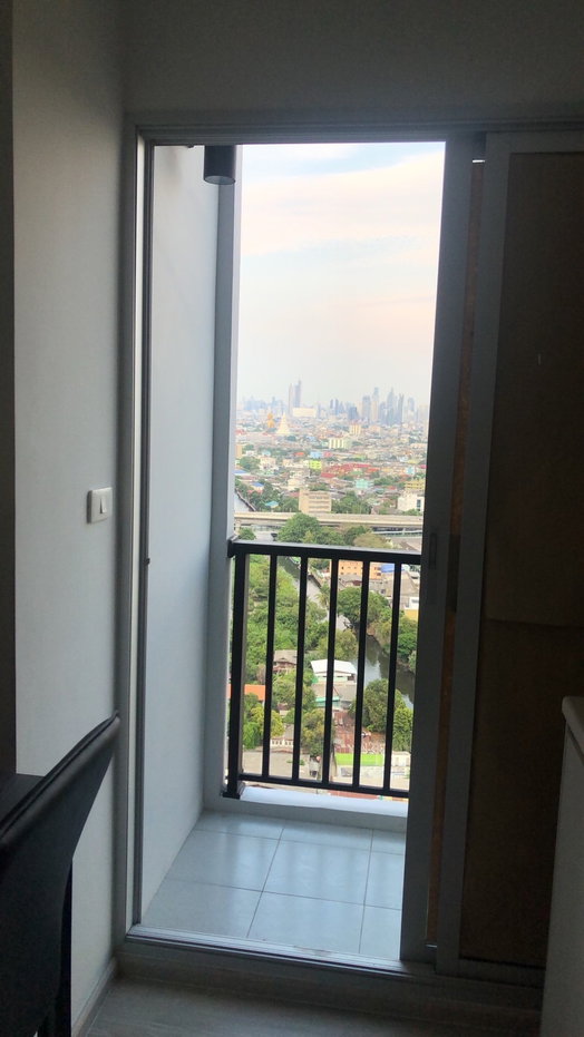 รูป ⭐⭐ROOM FOR RENT ⭐⭐ Chewathai Phetkasem 27 ขนาด 23.50 ตรม.ชั้น 26 แต่งครบ พร้อมอยู่ ตรงข้าม ม.สยาม สนใจ LINE: @atfirm📲 - รูปที่ 7/9