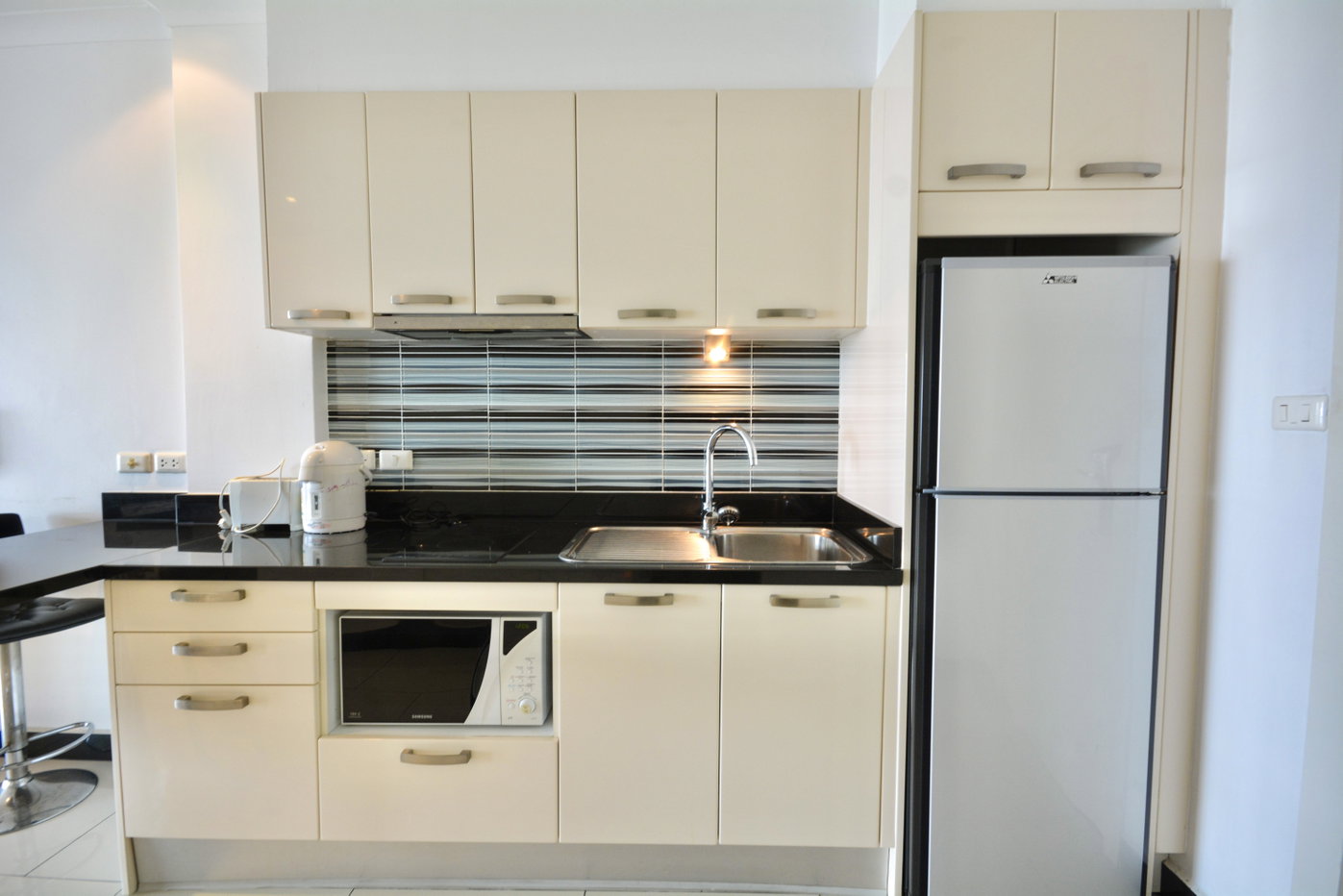 รูป Luxury Studio Condo for Sale in Jomtien Pattaya at View Talay 8 - รูปที่ 10/16