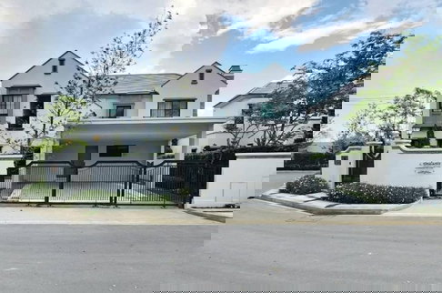 House for Rent at NANTAWAN RAMA 9 New Krungthepkreetha (HR6811011)