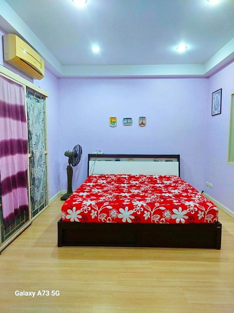 รูป ทาวน์โฮม 3ชั้น 3นอน อ่อนนุช ARLบ้านทับช้าง 900ม. สุขุมวิท77 วัดกระทุ่มเสือปลา 20ตร.ว. 230ตร.ม. ทำเลอ่อนนุช ประเวศ ตลาดเอี่ยมสมบัติ 2 กม. - รูปที่ 2/8