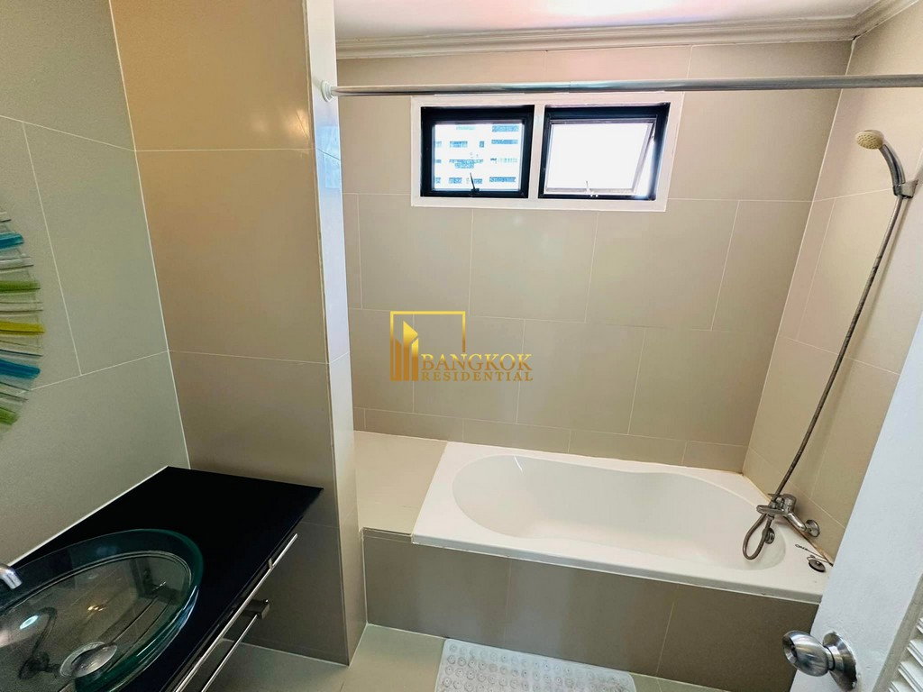 รูป Baan Chicha Castle | Stylish 4 Bedroom Townhouse in Phrom Phong - BR8515TH - รูปที่ 12/23