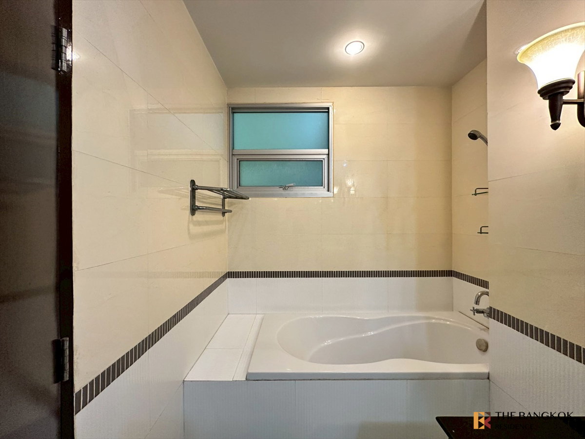 รูป เช่าคอนโด 🌃 Baan Klang Krung Siam Pathumwan ใกล้ BTS ราชเทวี 2br 84 ตร.ม. 🛋️ ห้องแต่งสวย Built-in แน่น! - รูปที่ 10/10