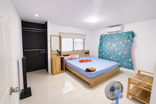 รูป รพ. เปาโล โชคชัย4 950 ม. ทำเลลาดพร้าว บ้านชั้นเดียวกว้างขวาง 2-3นอน 2น้ำ 45ตร.ว. 180ตร.ม. MRTโชคชัย4 1.8กม. MRTลาดพร้าว71 1.4กม. - รูปที่ 2/8