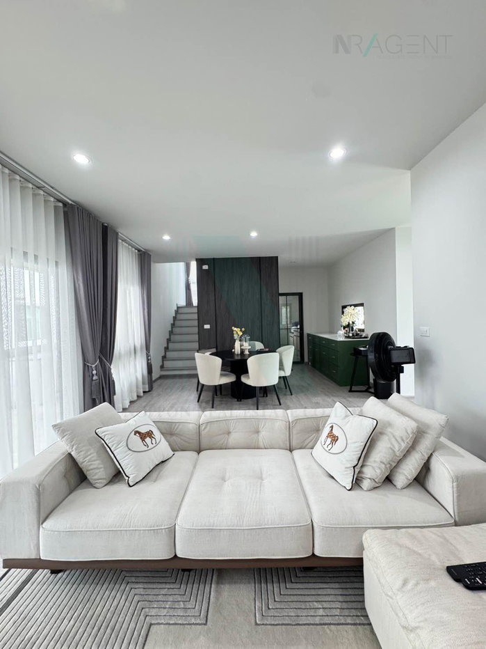 รูป 📌 ให้เช่าบ้านเดี่ยว 2 ชั้น สราญสิริ รามคำแหง 3 ห้องนอน 3 ห้องน้ำ - รูปที่ 3/8