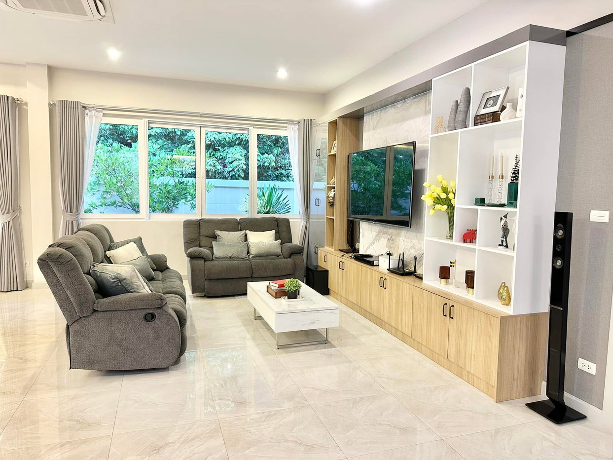 รูป Pool Villa in Huay Yai 6 Beds for Rent - รูปที่ 5/17