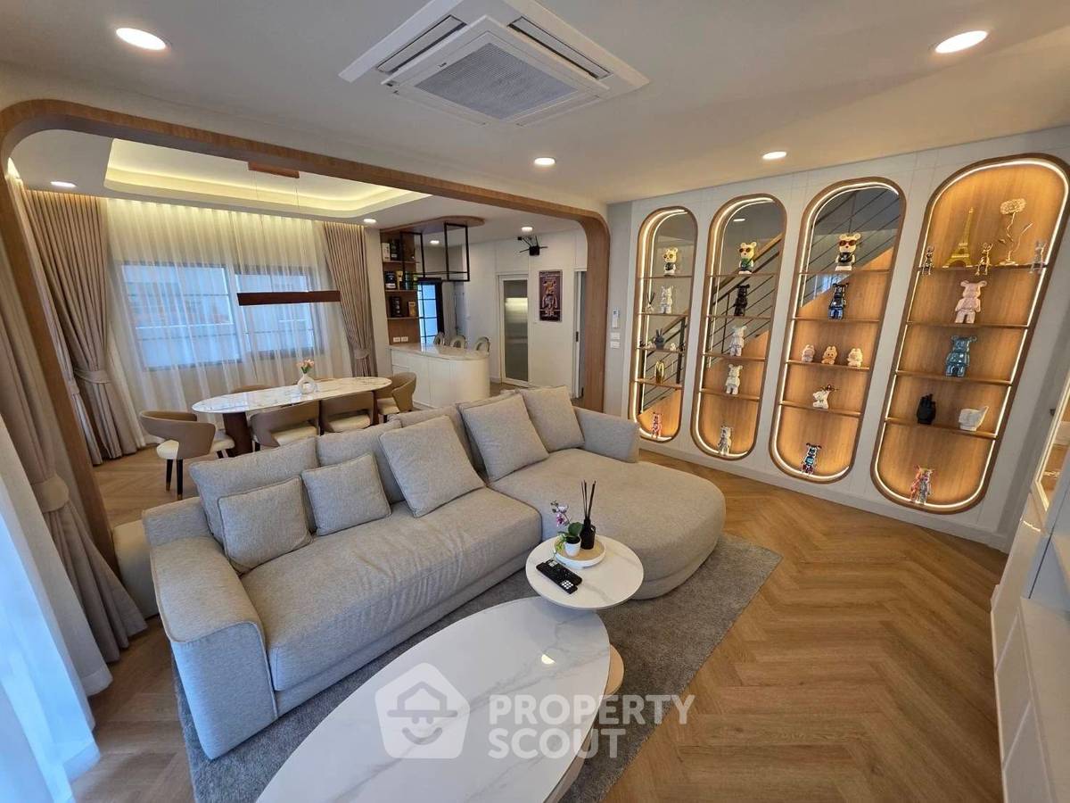 รูป บ้าน 4-ห้องนอน ที่ เซนโทร บางนา ใน บางแก้ว (ID 2763602) - รูปที่ 2/13