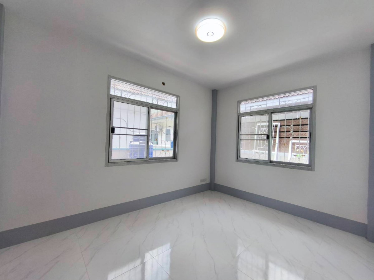 รูป ขายบ้านเดี่ยว 4 ห้องนอน พื้นที่ พัทยา - รูปที่ 13/22