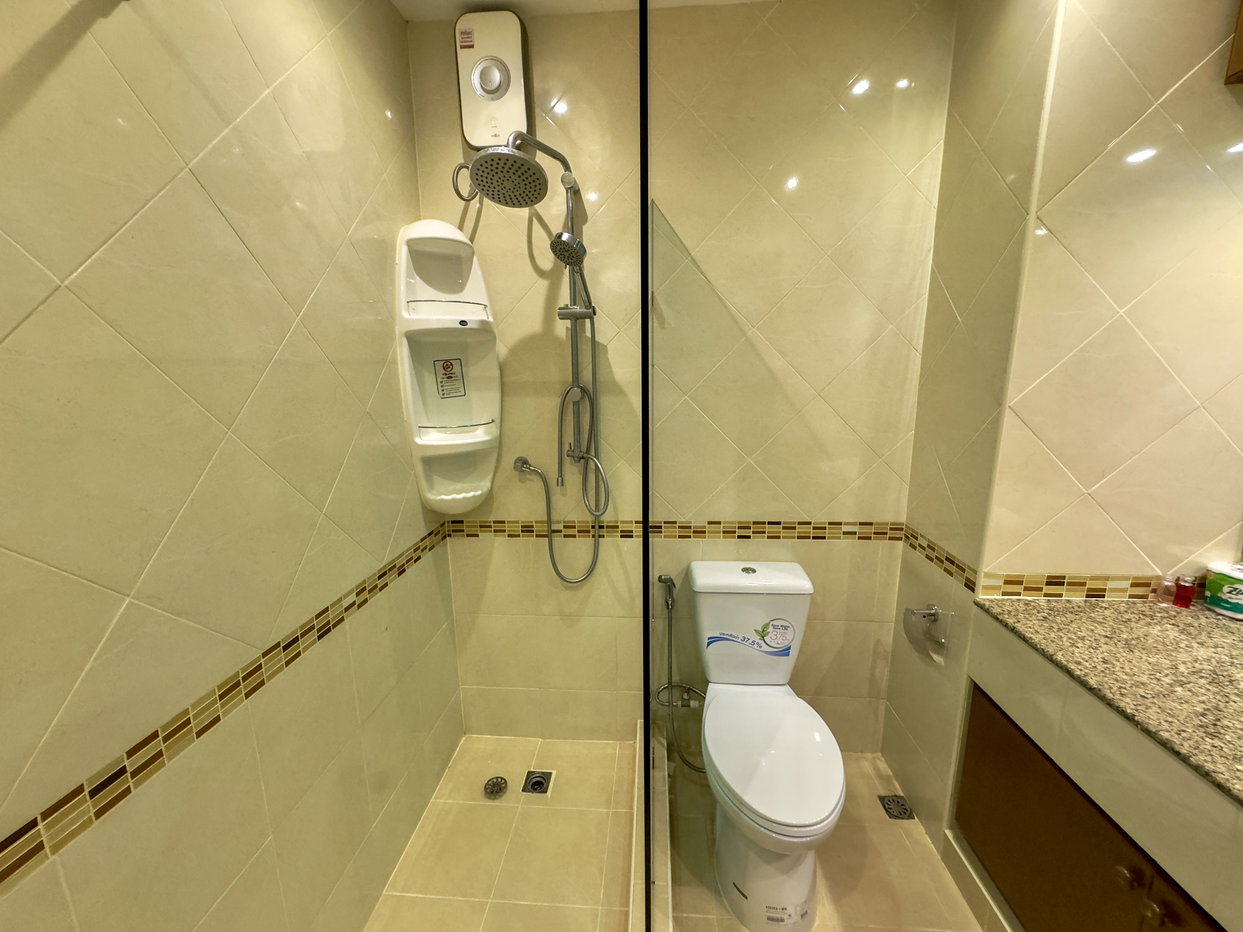 รูป Studio Condo for Rent in Pratumnak Hill at Thep Thip Mansion - รูปที่ 12/14