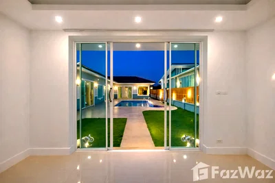 Houses for rent Phuket : 4 Bedroom Villa for rent in Thep Krasattri, Phuket  6117152