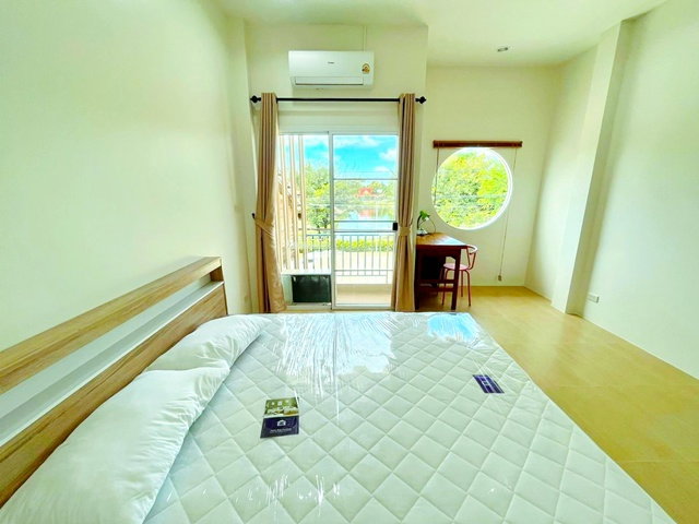 รูป วัดเขาทอง 600 ม. พยุหะคีรี พร้อมเฟอร์ฯ ตลาดเขาทอง 900 ม ใกล้ ม.มหิดล นครสวรรค์ 800 ม. บ้านใหม่ 2 ชั้นสภาพสวย 3 นอน 3 น้ำ 50 ตร.ว. 200 ตร.ม. - รูปที่ 2/8