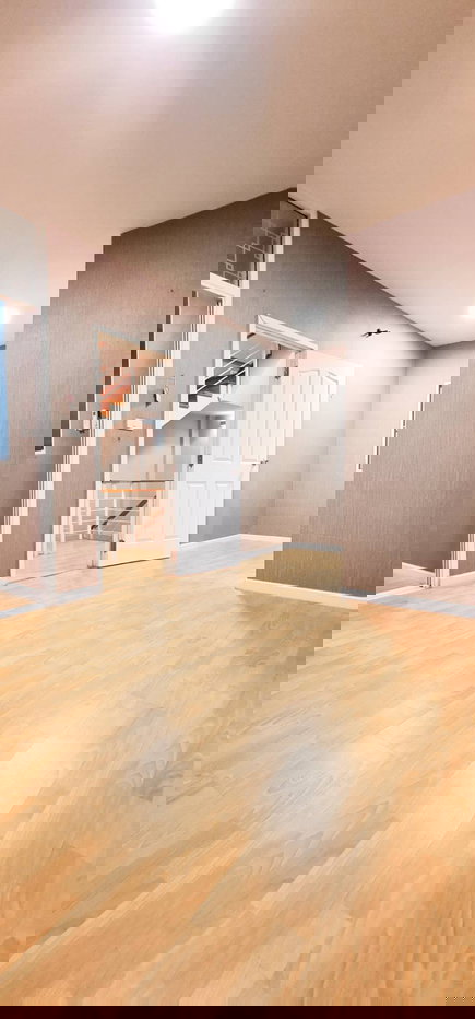 รูป ขายทาวน์โฮม 3 ชั้น หลังมุม ปรับปรุงใหม่ทั้งหลัง หมู่บ้านวิรัลพัชร Exclusive เดินทางสะดวก ใกล้รถไฟฟ้าสายสีเหลือง - รูปที่ 7/15