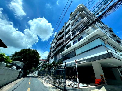 คอนโด BTS อารีย์ : คอนโด 1-ห้องนอน ที่ ผาสุข เพลส ใกล้ BTS อารีย์ (ID 2470044)