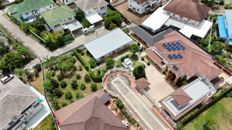 รูป บ้านเดี่ยว 367 ตารางวา ลัดดารมย์ รัตนาธิเบศร์ แปลงริม หลังใหญ่ที่สุดในโครงการ - รูปที่ 30/31