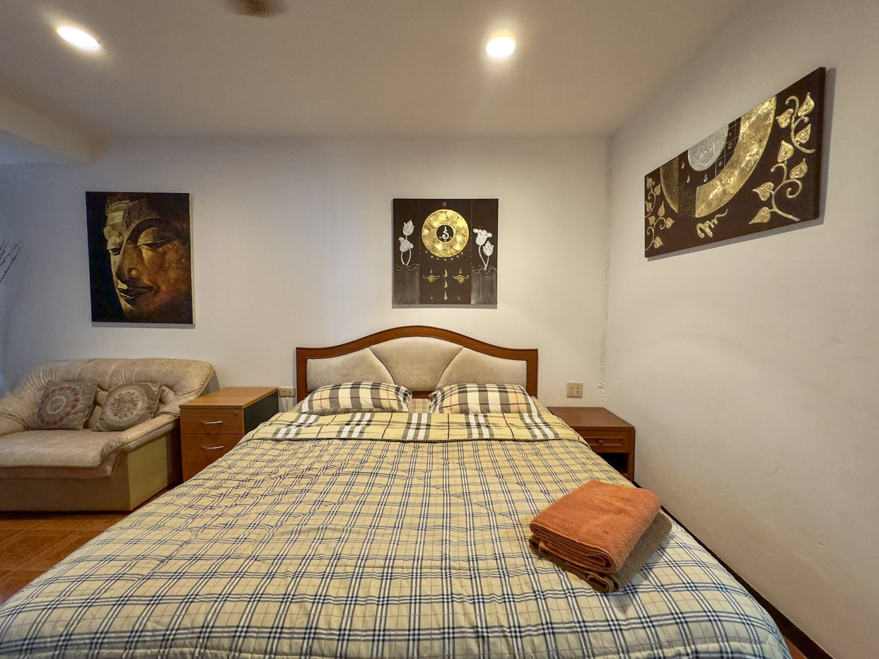 รูป Studio Condo for Sale in Pratumnak Hill at Thep Thip Mansion - รูปที่ 8/14