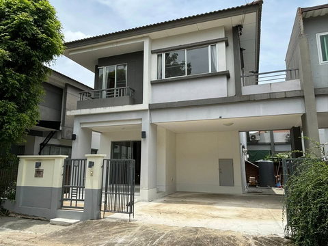 เช่าบ้าน Atoll Bali Beach Motorway-Lat Krabang/เอโทล บาหลี บีช มอเตอร์เวย์-ลาดกระบัง (HR6810005)  ID Line : @baan88