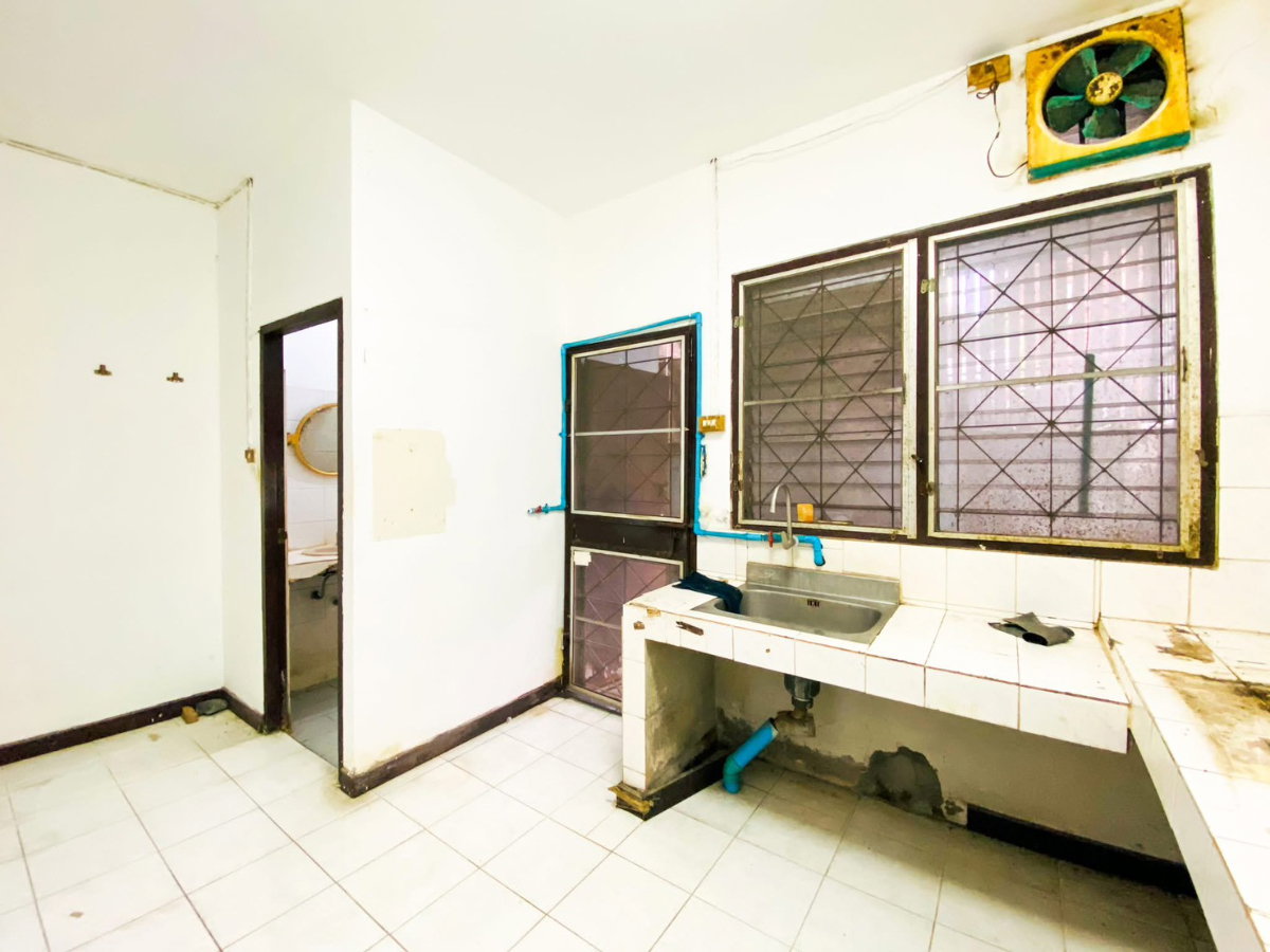 รูป ✨ ปล่อยเช่าโฮมออฟฟิศ/ทาวน์เฮาส์ 3 ชั้น ซอยปุณณวิถี 35 7 ห้องนอน 5 ห้องน้ำ พื้นที่ใช้สอยกว่า 280 ตร.ม. ใจกลางบางนา ✨พร้อมจดทะเบียนบริษัทได้ - รูปที่ 11/20