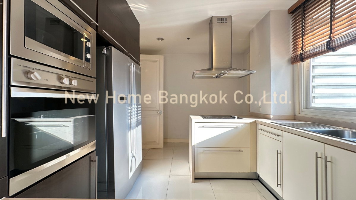 picture Condo for Rent in Sathorn Spacious Corner Unit 250 sqm - 13/30