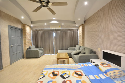 Studio Condo for Sale in Jomtien Pattaya at View Talay 5D