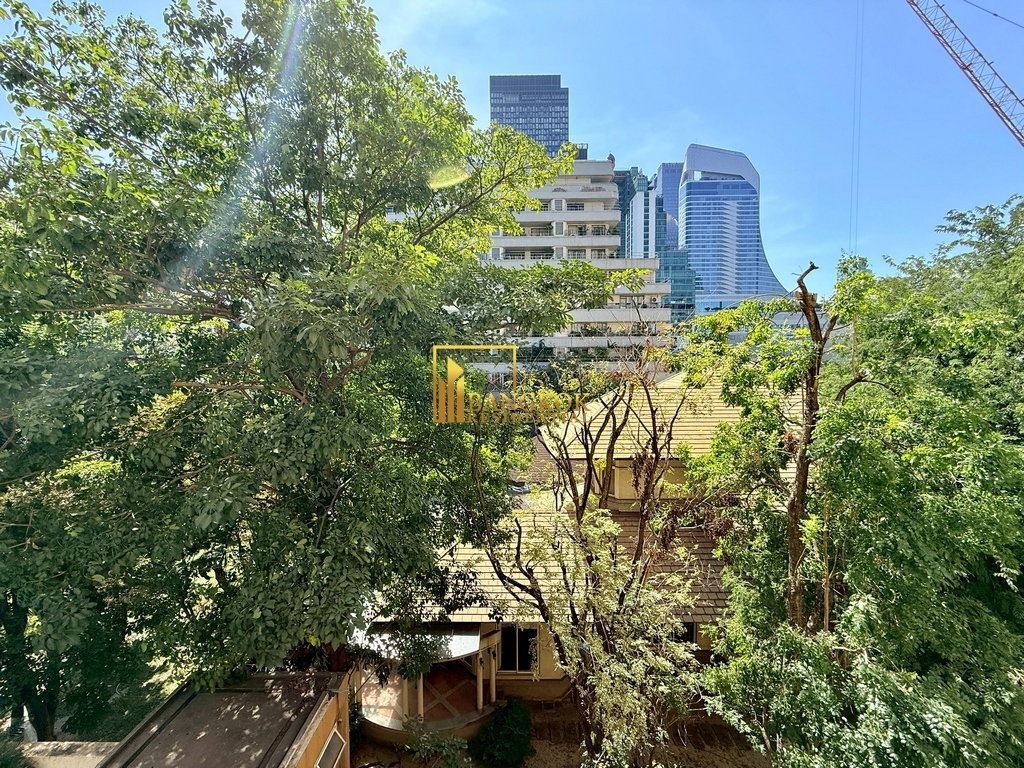 รูป Beautifully Renovated 2 Bed Apartment in Phloenchit Location - BR0430AP - รูปที่ 14/32