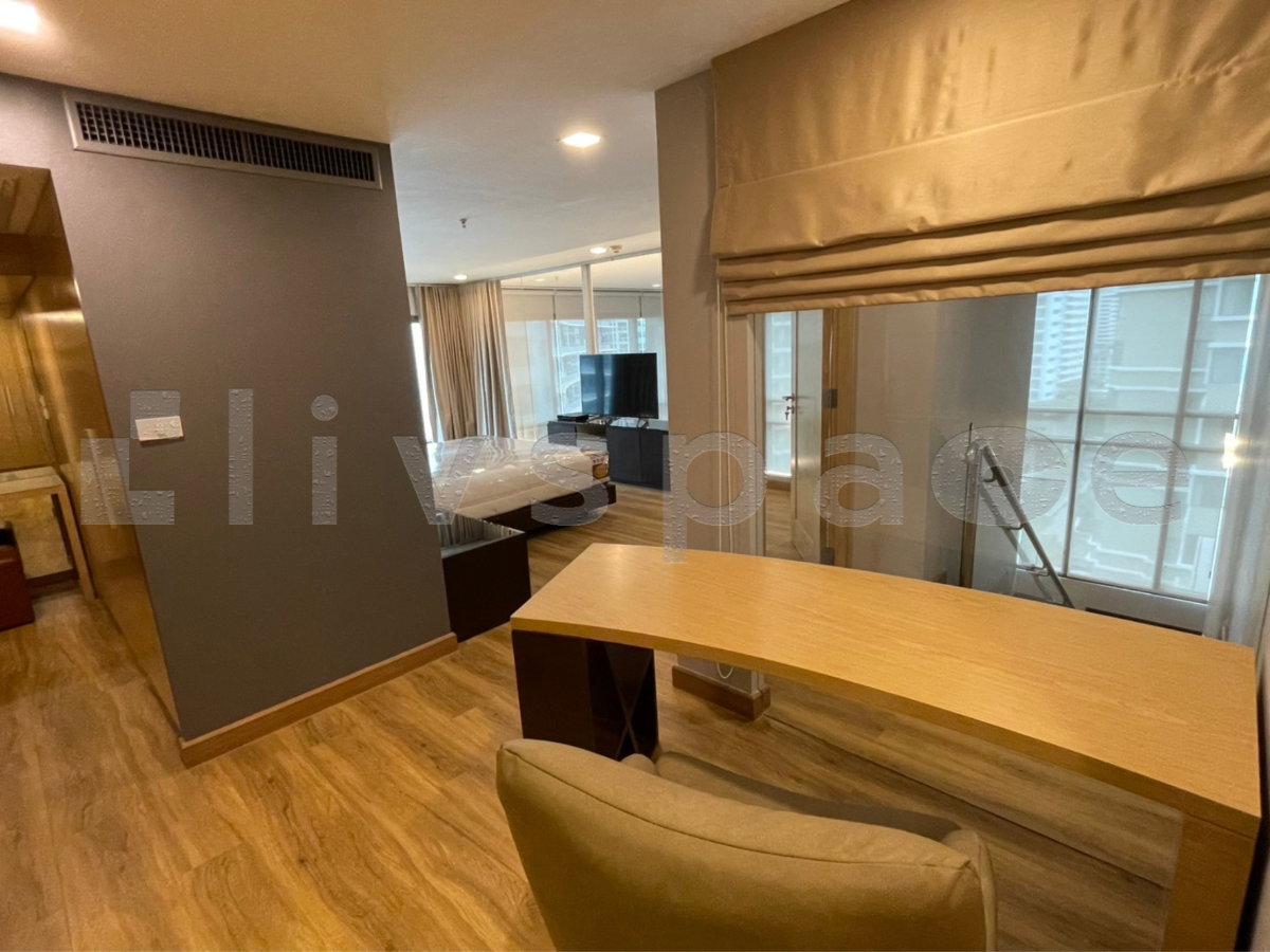 รูป ▚ LH195ツ ให้เช่า: The Emporio Place 2BR Duplex 145.27sqm. 110K ✨ ห้องสวย Rare Item! ตึก C เป็นส่วนตัว ตกแต่งเรียบหรู เฟอร์ใหม่เอี่ยม 🏙️ - รูปที่ 11/17