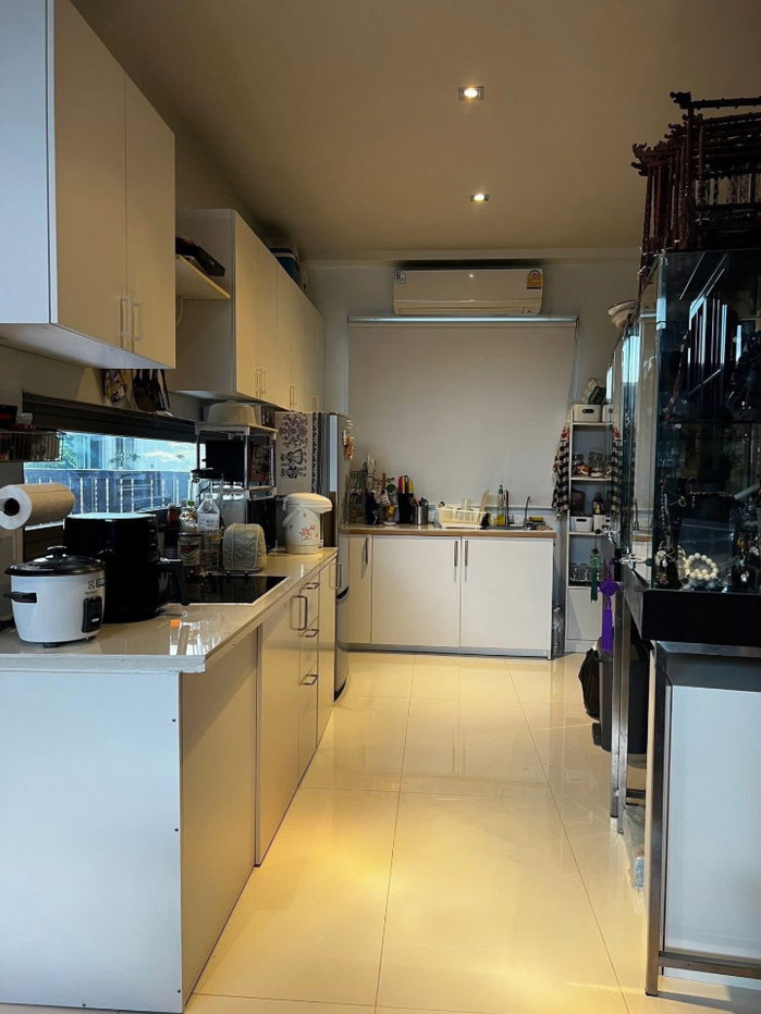 รูป 🏡 รหัส TH072 | ให้เช่าและ ทาวน์เฮ้าส์ 4 ชั้น ปรับปรุงใหม่ ซอยสุขุมวิท 71 ทำเลดีร่มรื่น ใกล้ BTS พระโขนงและ Habito Mall - รูปที่ 3/12