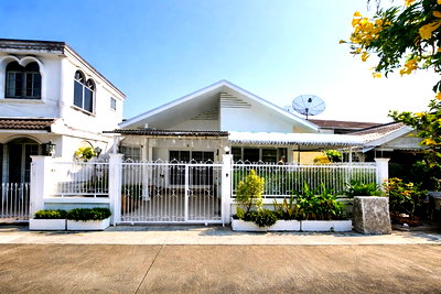 เช่าบ้านเดี่ยว ลาดพร้าวตอนกลาง โชคชัย 4 ลาดพร้าว 71 นาคนิวาส : รพ.เปาโล โชคชัย4 950ม. ทำเลลาดพร้าว บ้านชั้นเดียวกว้างขวาง 2-3นอน MRTโชคชัย4 1.8กม.