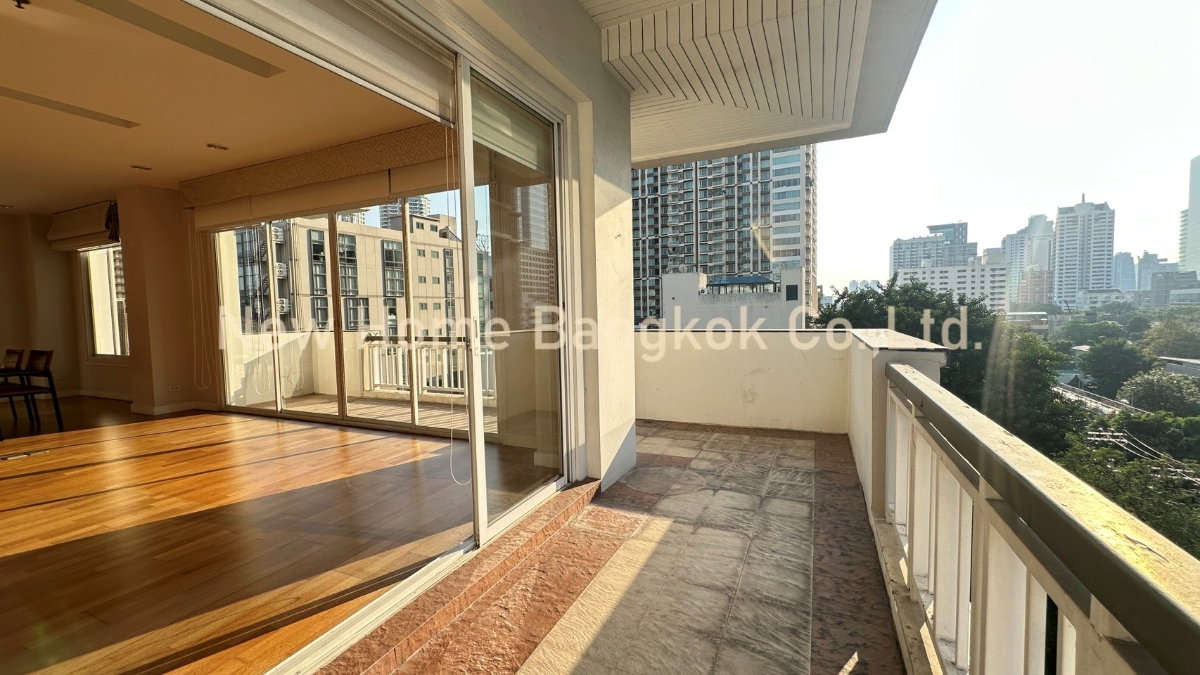 picture Condo for Rent in Sathorn Spacious Corner Unit 250 sqm - 10/30