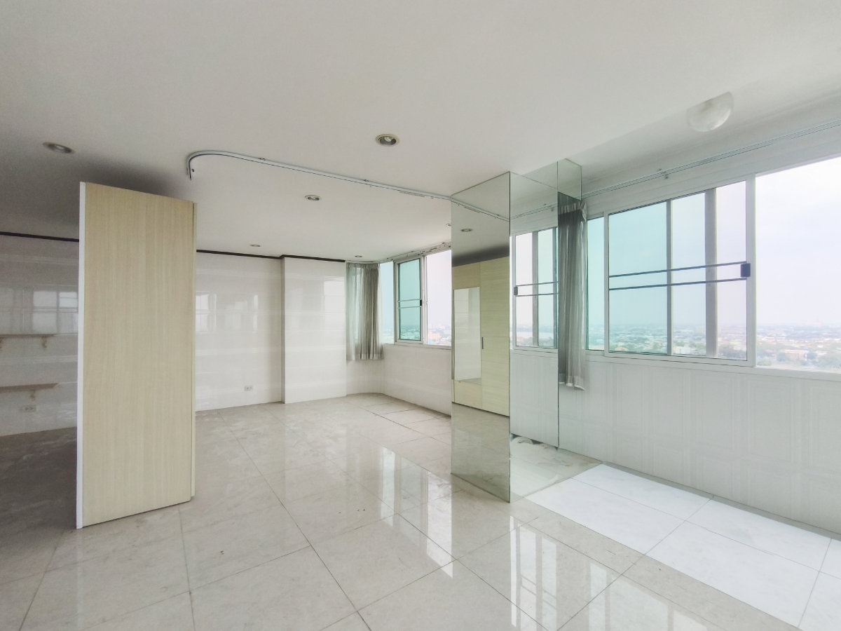รูป 🏡 คอนโดห้องมุมใหญ่ 105 ตร.ม. ฟีลเหมือนอยู่บ้านจริง! "เดอะ ทรีโอ การ์เด้น" เพียง 3.499 ล้าน - รูปที่ 2/18