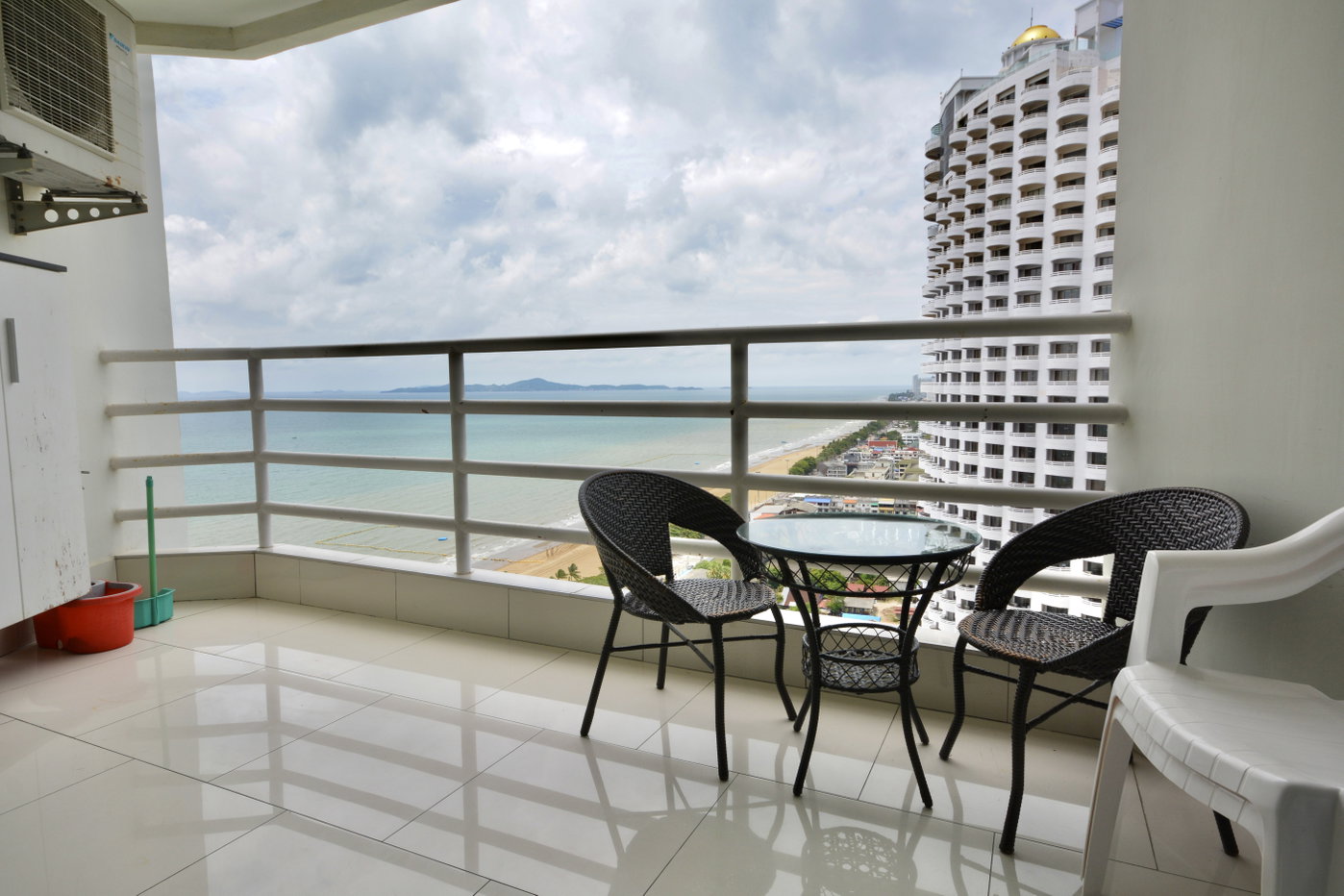 รูป Luxury Studio Condo for Rent in Jomtien Pattaya at View Talay 8 - รูปที่ 12/16