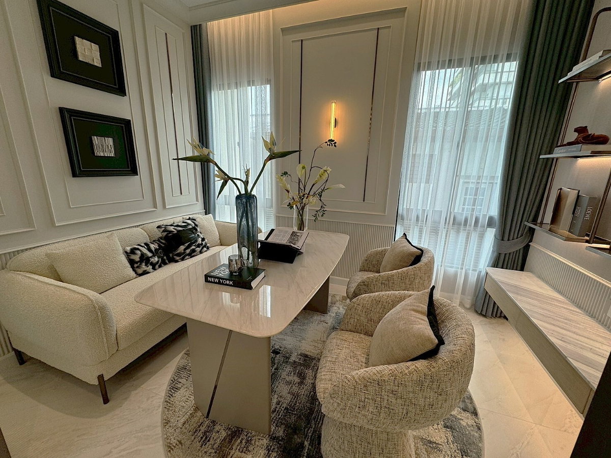 รูป 🏡 บ้านเดี่ยวหรู 4 ชั้น สร้างใหม่ สภาพ 100% ดีไซน์โมเดิร์น ตกแต่งครบ พร้อมเข้าอยู่ – ทำเลเอกมัย ** NO CO-AGENT ** - รูปที่ 18/20