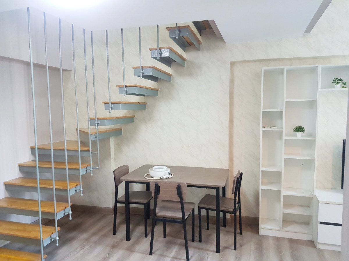 รูป ให้เช่าด่วน Zoom Condo 49 ราคา 13,500 บาท ห้องนอน 1 Duplex ขนาด 50 ตร.ม. ชั้น 5 วิวโครงการด้านหน้า - รูปที่ 2/14