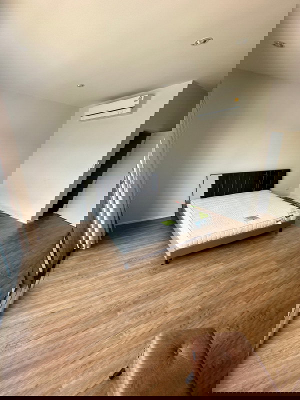 รูป AB05976 - Baan Klang Muang Rama 9 - Krungthep Kreetha : MRT Rama 9 - รูปที่ 4/6