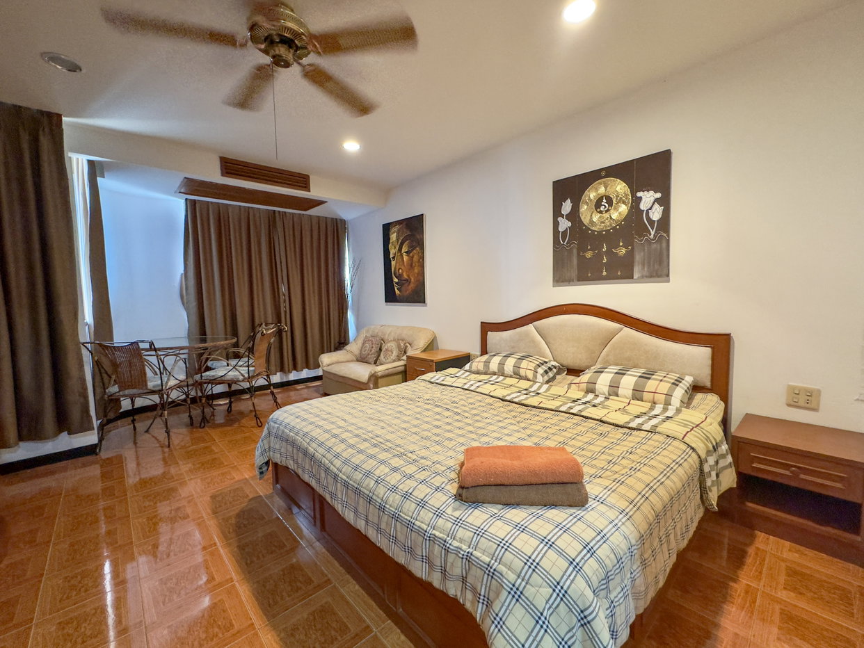 รูป Studio Condo for Sale in Pratumnak Hill at Thep Thip Mansion - รูปที่ 9/14