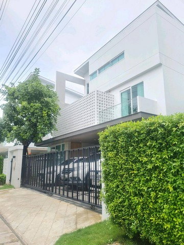 รูป HR3352ให้เช่าบ้านเดี่ยว 3 ชั้น หลังใหญ่ Nirvana ABSOLUTE กรุงเทพกรีฑา กรุงเทพกรีฑาตัดใหม่ โซนพิเศษติดพื้นที่ส่วนกลาง ใกล้คลับเฮ้าส์เพียงไม่กี่ก้าว - รูปที่ 5/20