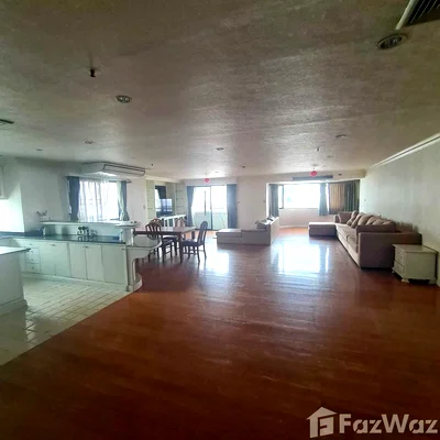 Condos for sale : 4 Bedroom Condo for sale at Baan Suanpetch 6140093
