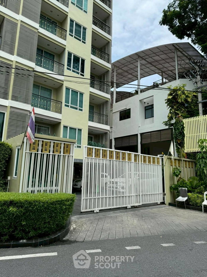 รูป คอนโด 2-ห้องนอน ที่ เดอะ เครส สุขุมวิท 24 ใกล้ BTS พร้อมพงษ์ (ID 2764373) - รูปที่ 6/10