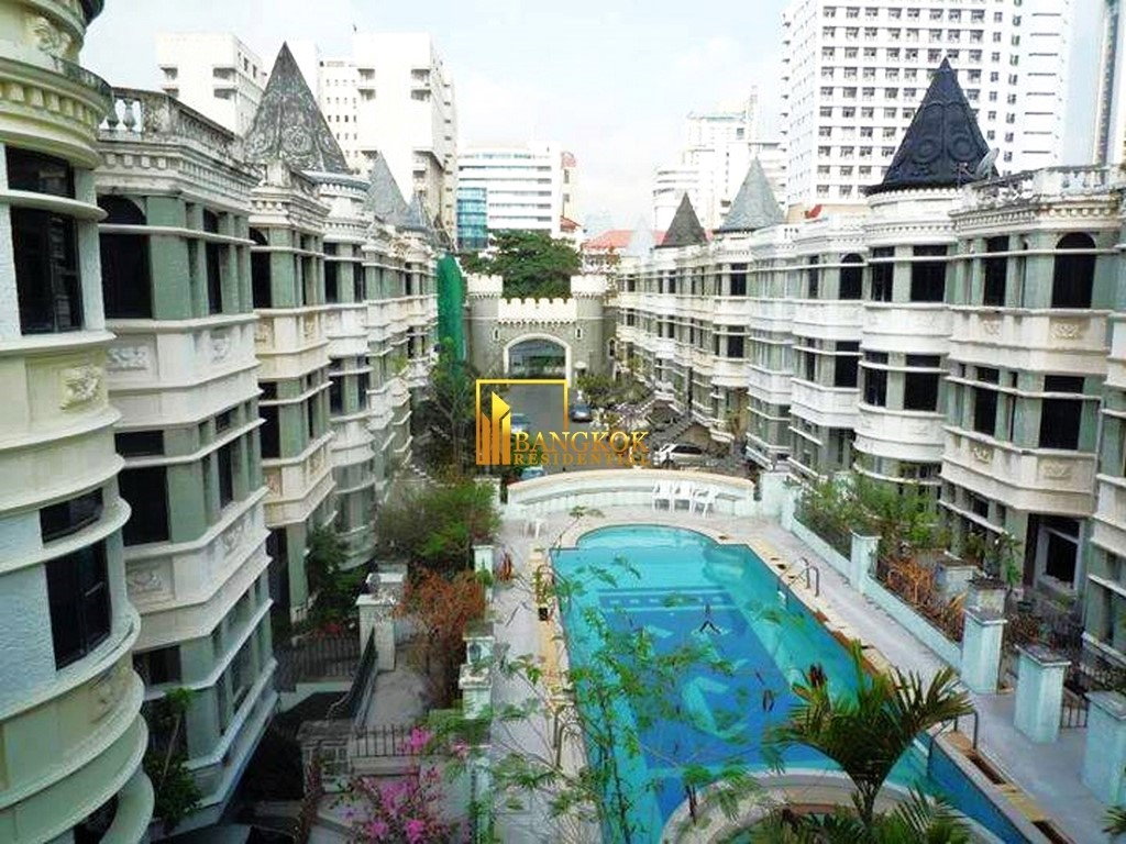 รูป Baan Chicha Castle | Stylish 4 Bedroom Townhouse in Phrom Phong - BR8515TH - รูปที่ 21/23